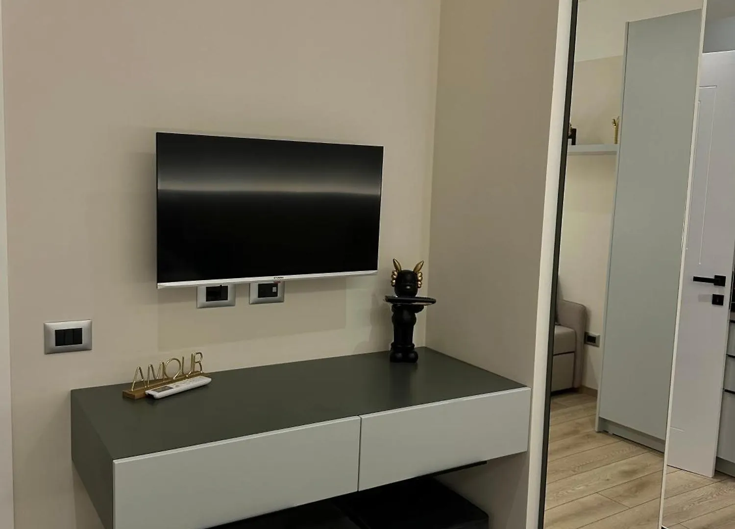 Corplex Rooms Tirana Apartment