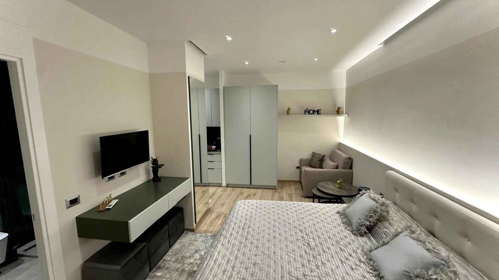 Corplex Rooms Tirana Albania