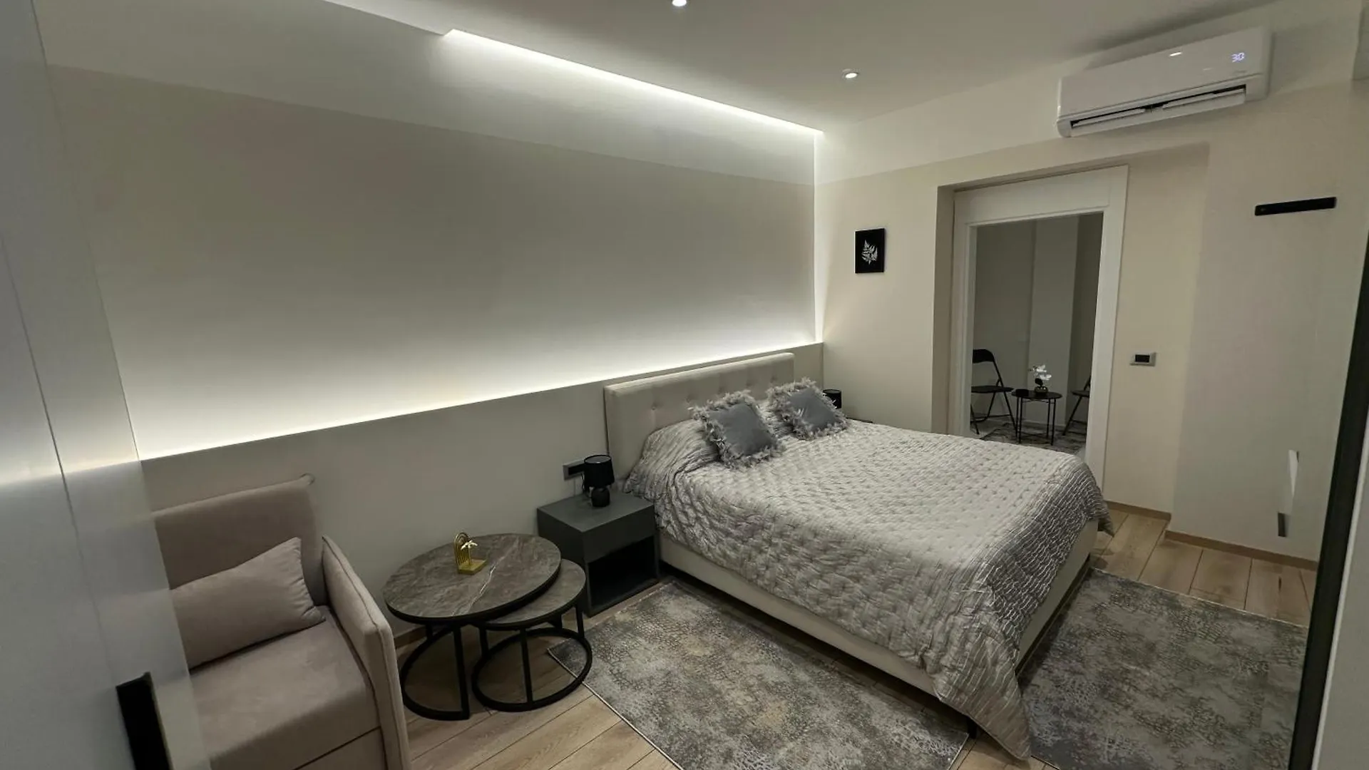 Corplex Rooms Tirana