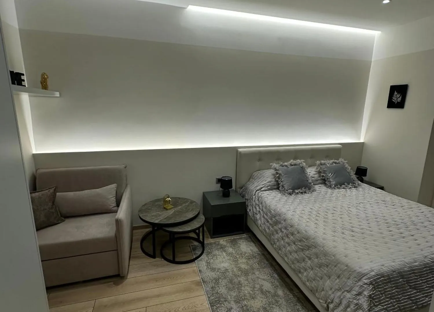 Corplex Rooms Tirana location