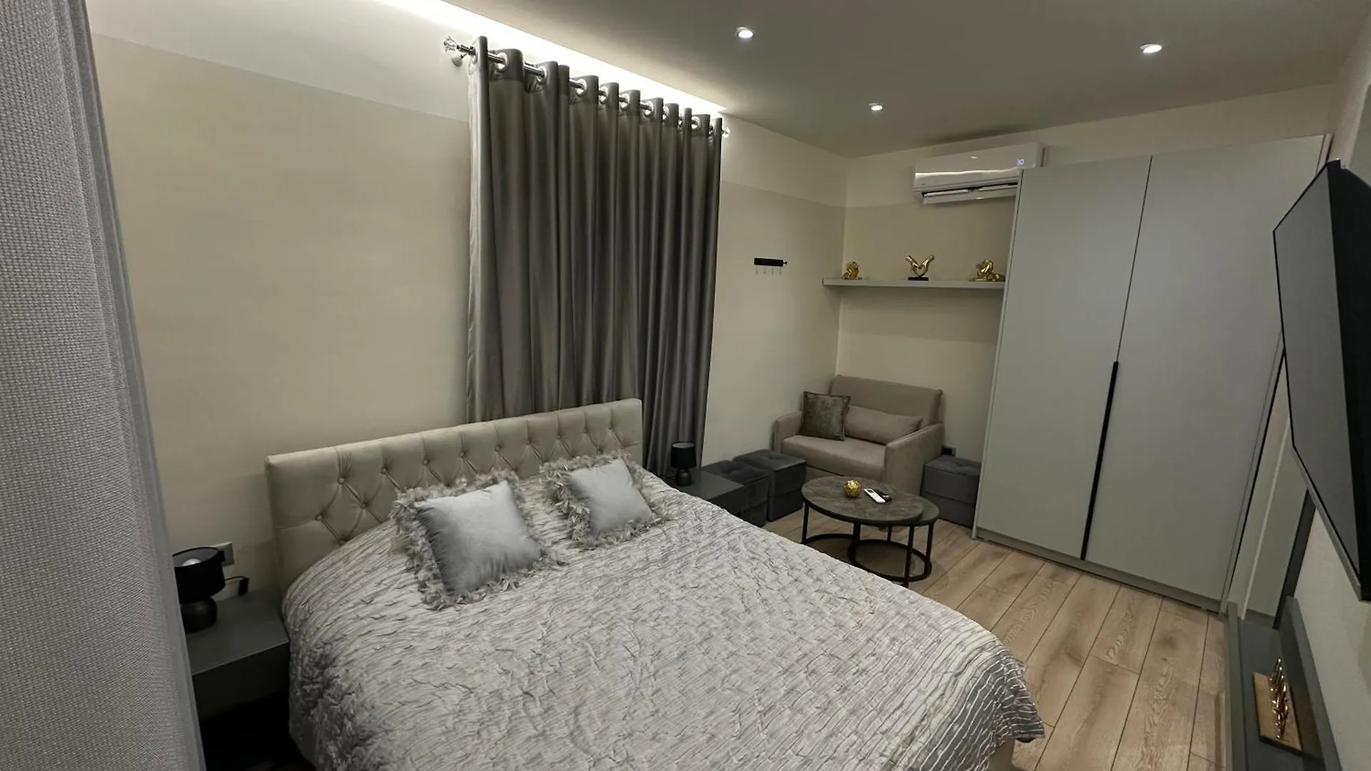 Corplex Rooms Tirana Albania